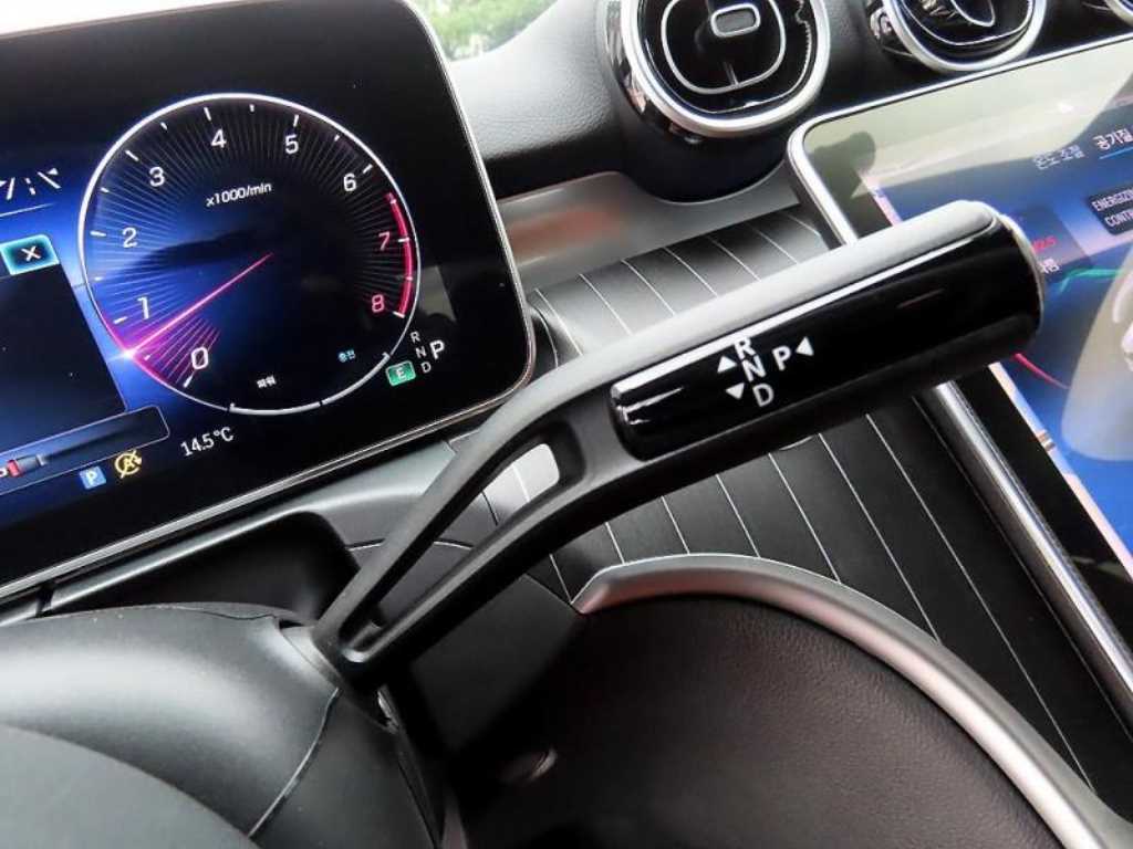 Mercedes Benz C Class - Vista 10