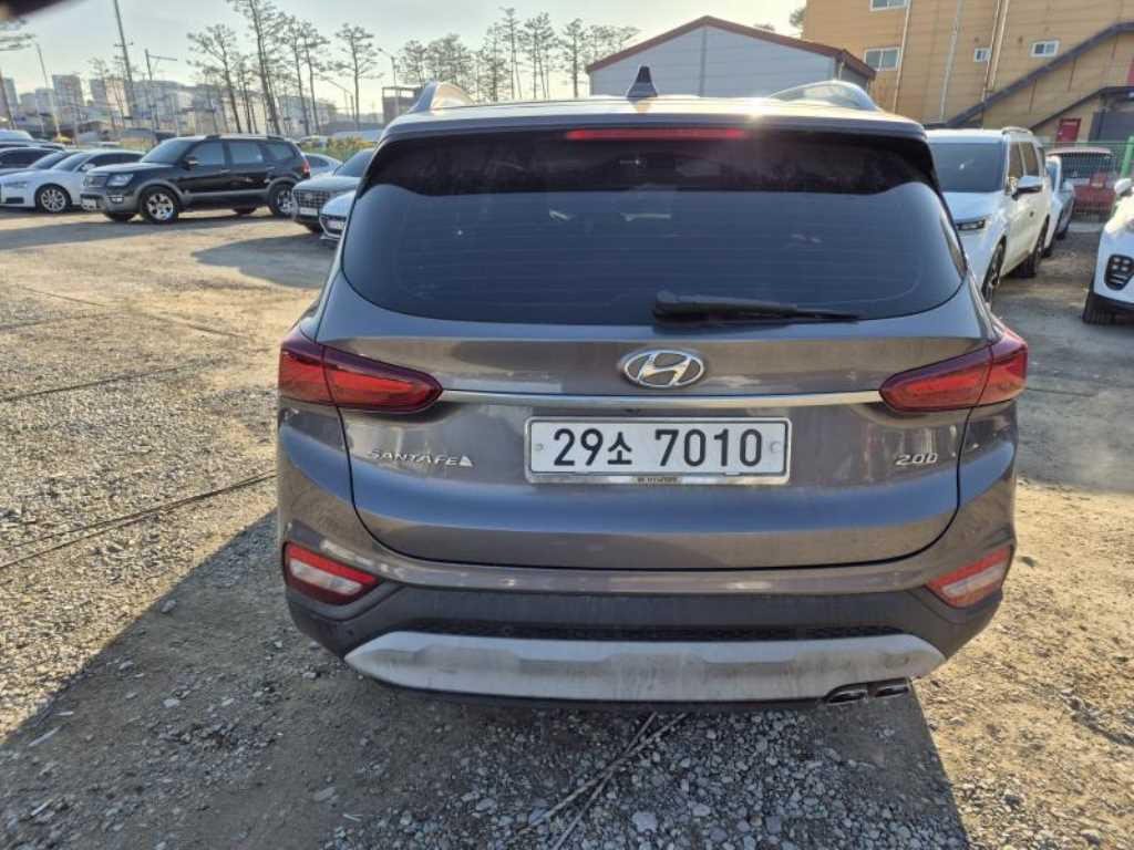 HYUNDAI Santa Fe - Vista 6