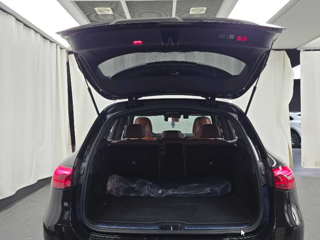 Mercedes Benz GLC Class 2024 Negro - Importación desde Corea - HF Imports Iquique - Foto 20