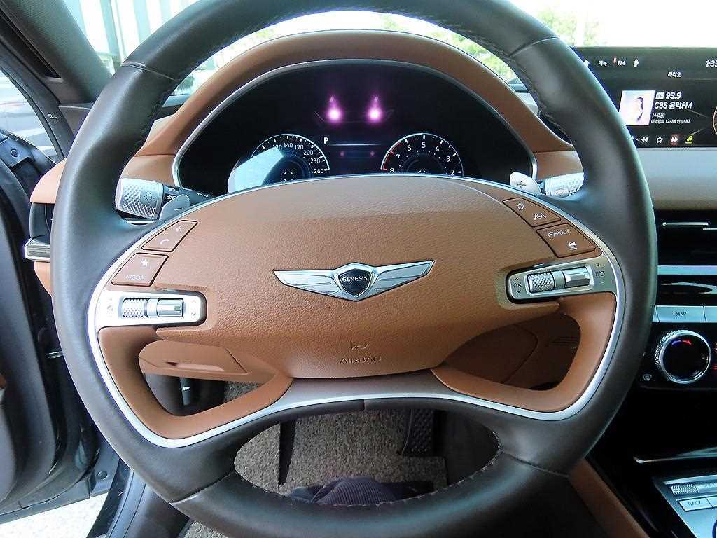 Genesis G80 - Vista 8