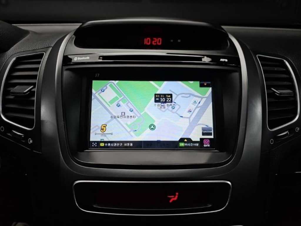 KIA Sorento - Vista 8