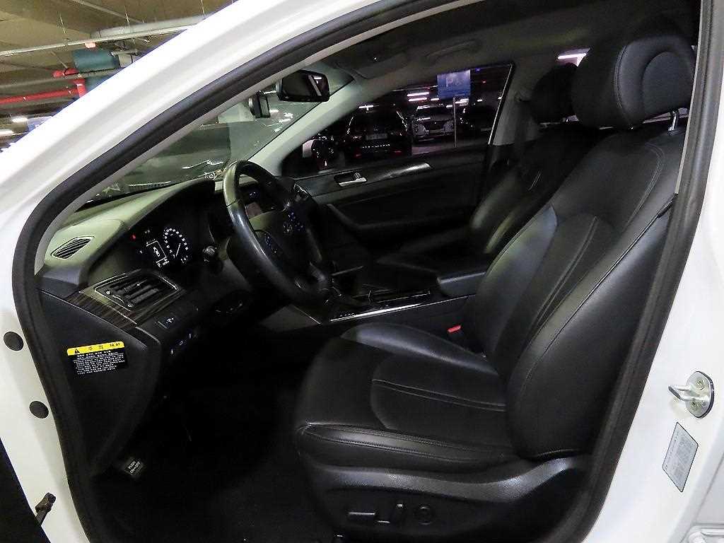 HYUNDAI Sonata - Vista 6