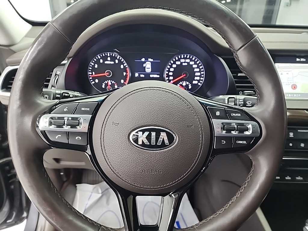 KIA K7 - Vista 9