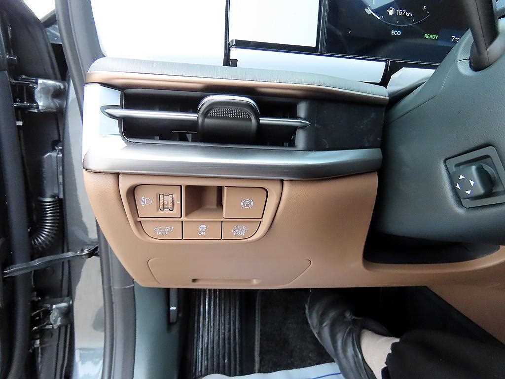 HYUNDAI Grandeur - Vista 12