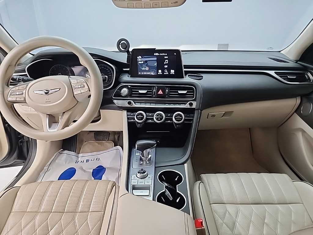 Genesis G70 - Vista 7