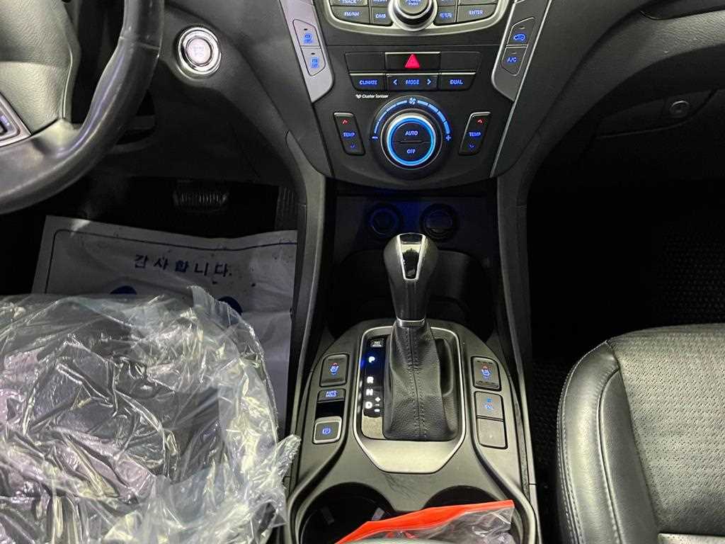 HYUNDAI Santa Fe - Vista 9