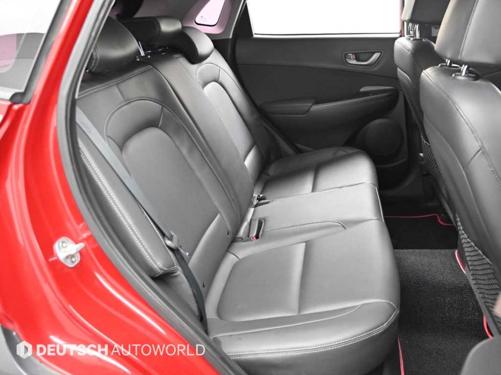 HYUNDAI Kona - Vista 12