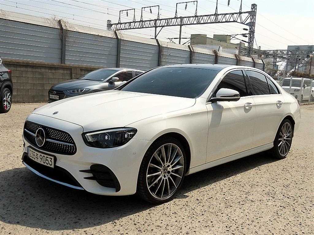 Mercedes Benz E class - Vista 2