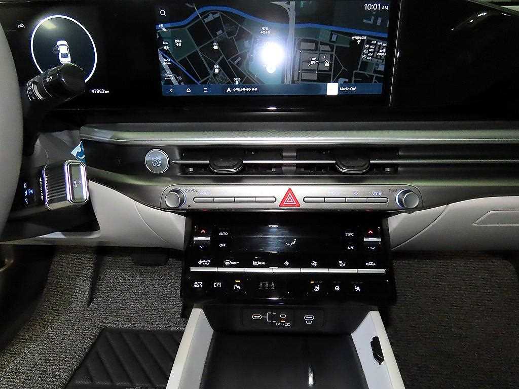 HYUNDAI Grandeur - Vista 11