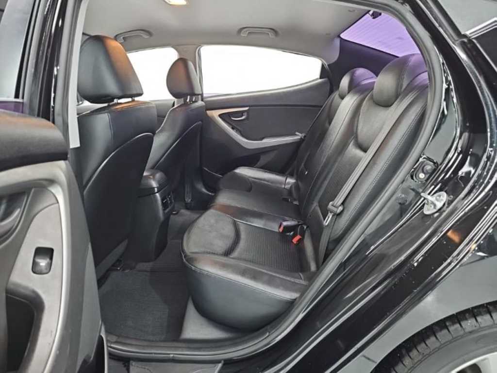 HYUNDAI Avante 2014 Negro - Importación desde Corea - HF Imports Iquique - Foto 16