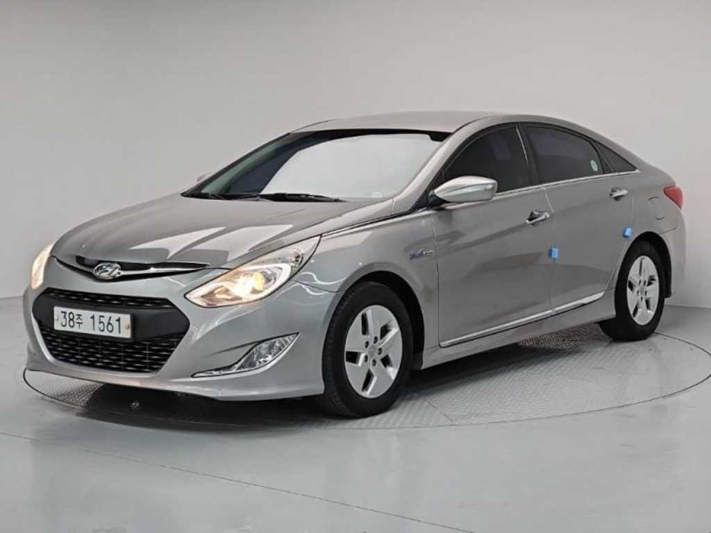 HYUNDAI Sonata - Vista 2