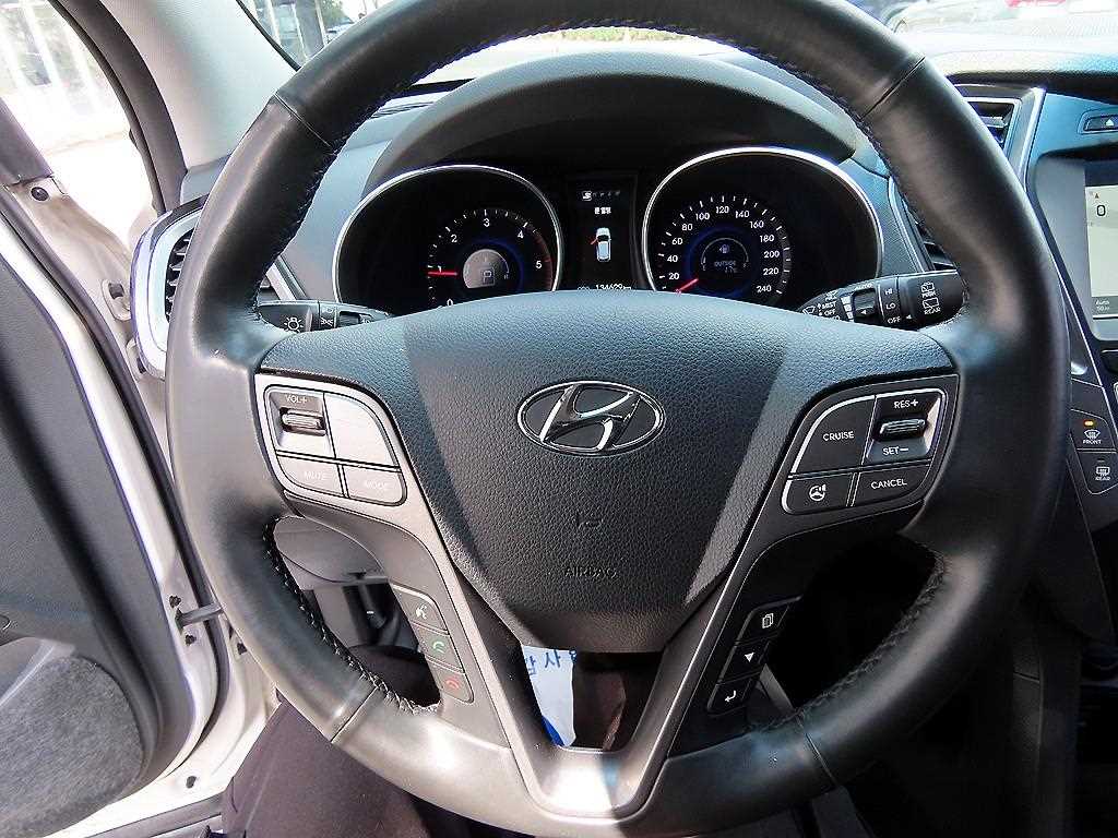 HYUNDAI Santa Fe - Vista 8