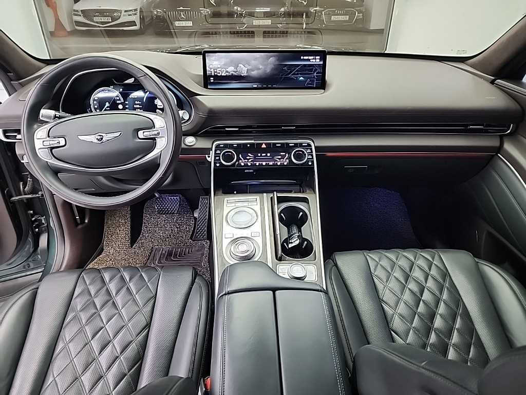 Genesis GV80 - Vista 7