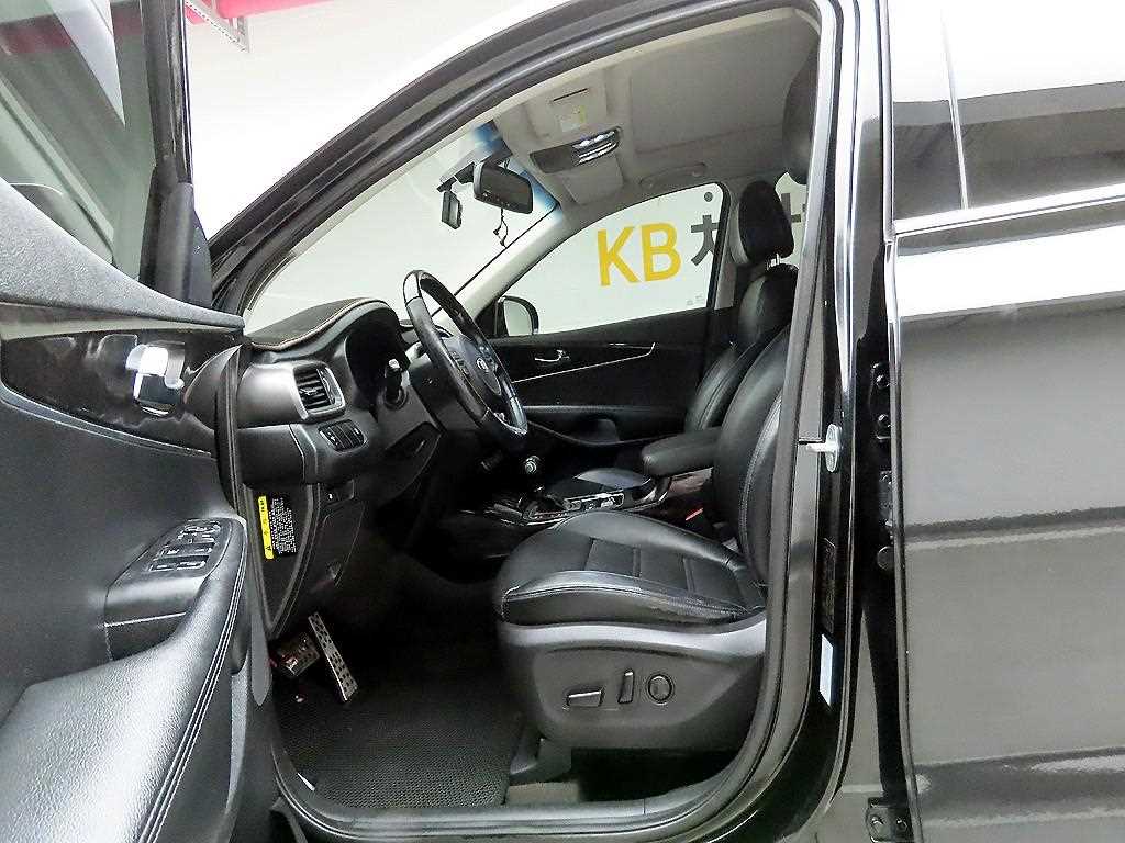 KIA Sorento - Vista 12