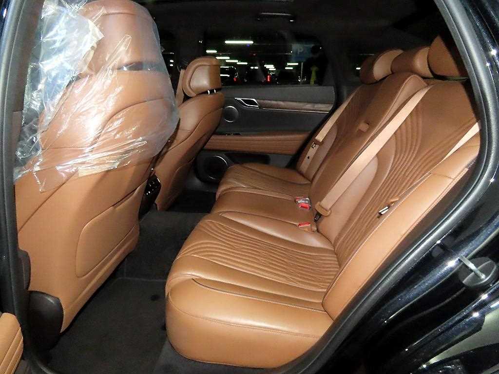 Genesis G80 - Vista 7