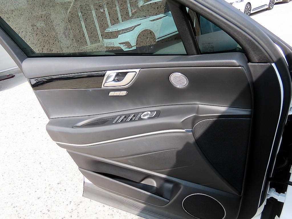 Genesis GV80 - Vista 12