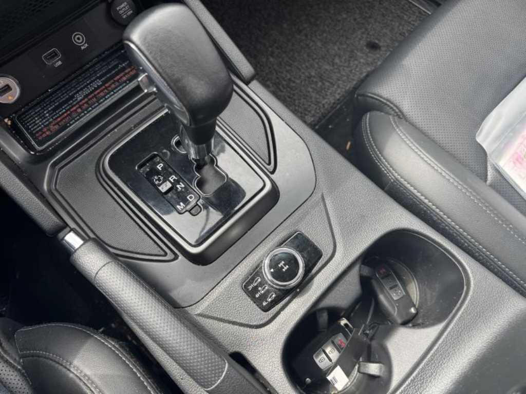 Ssangyong Rexton - Vista 8