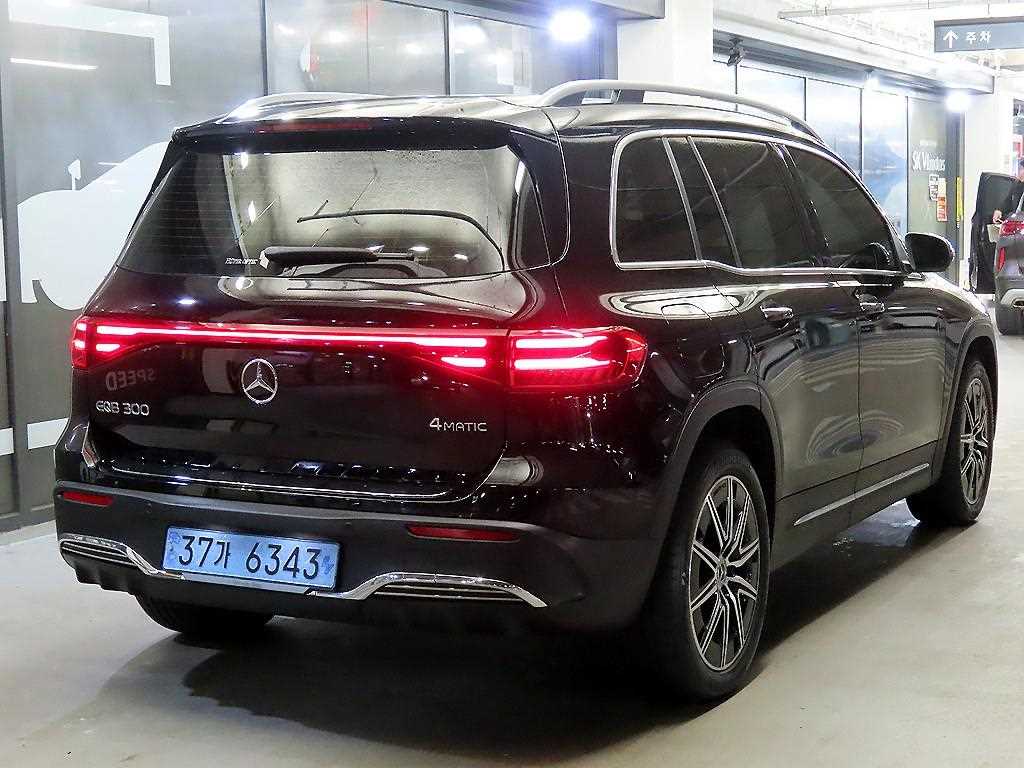 Mercedes Benz EQB - Vista 4