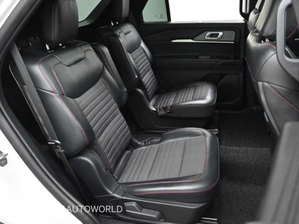 Ford Explorer - Vista 12