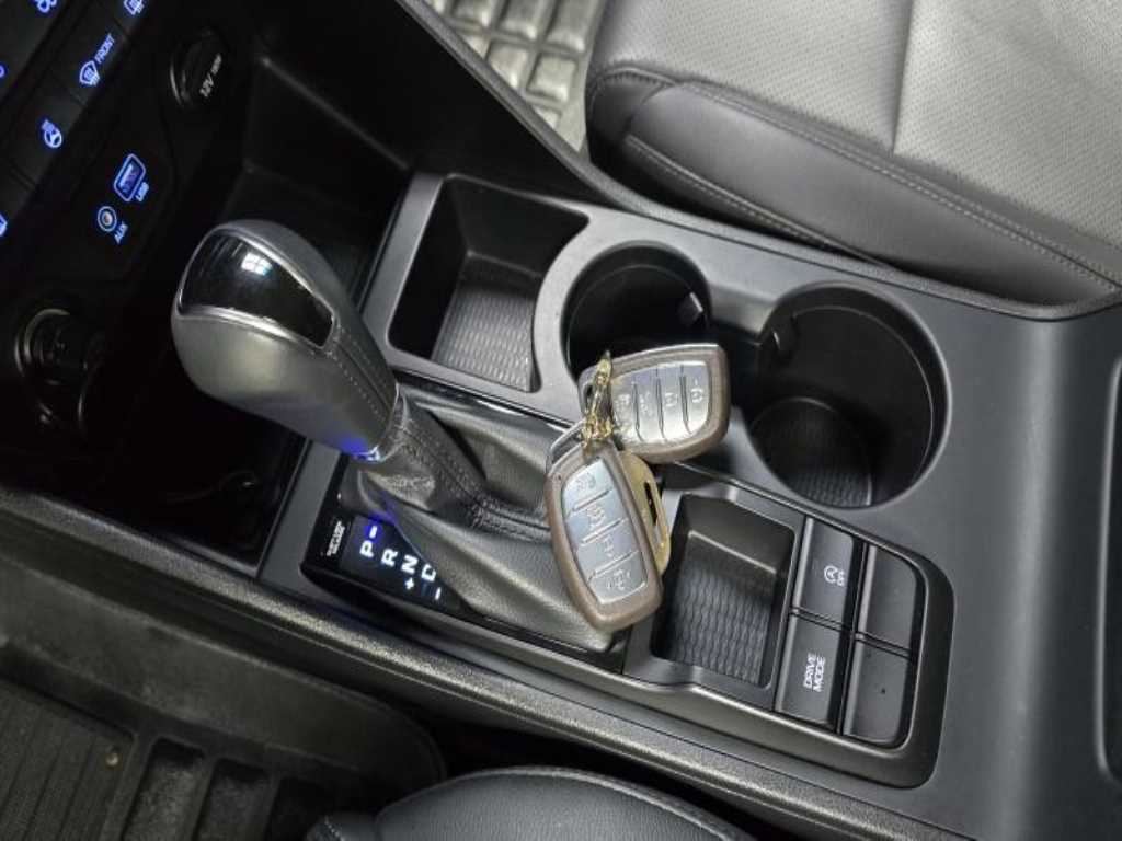 HYUNDAI Tucson - Vista 9