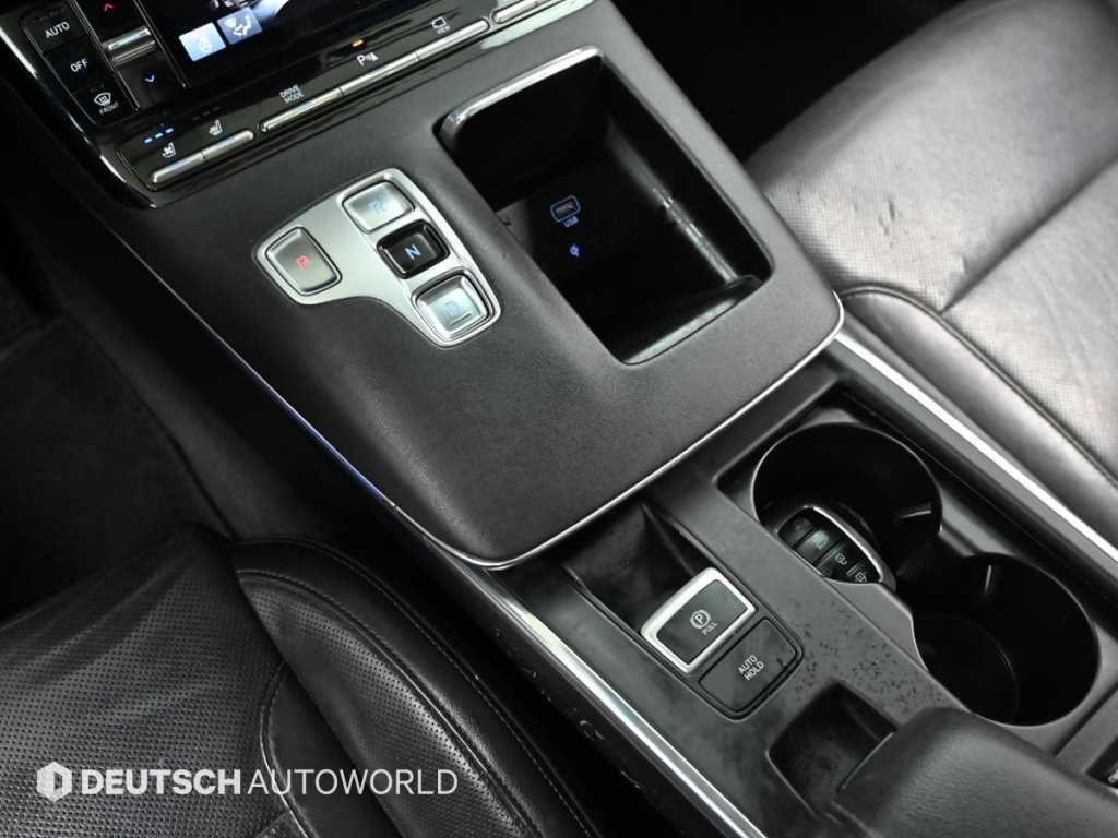 HYUNDAI Grandeur - Vista 9