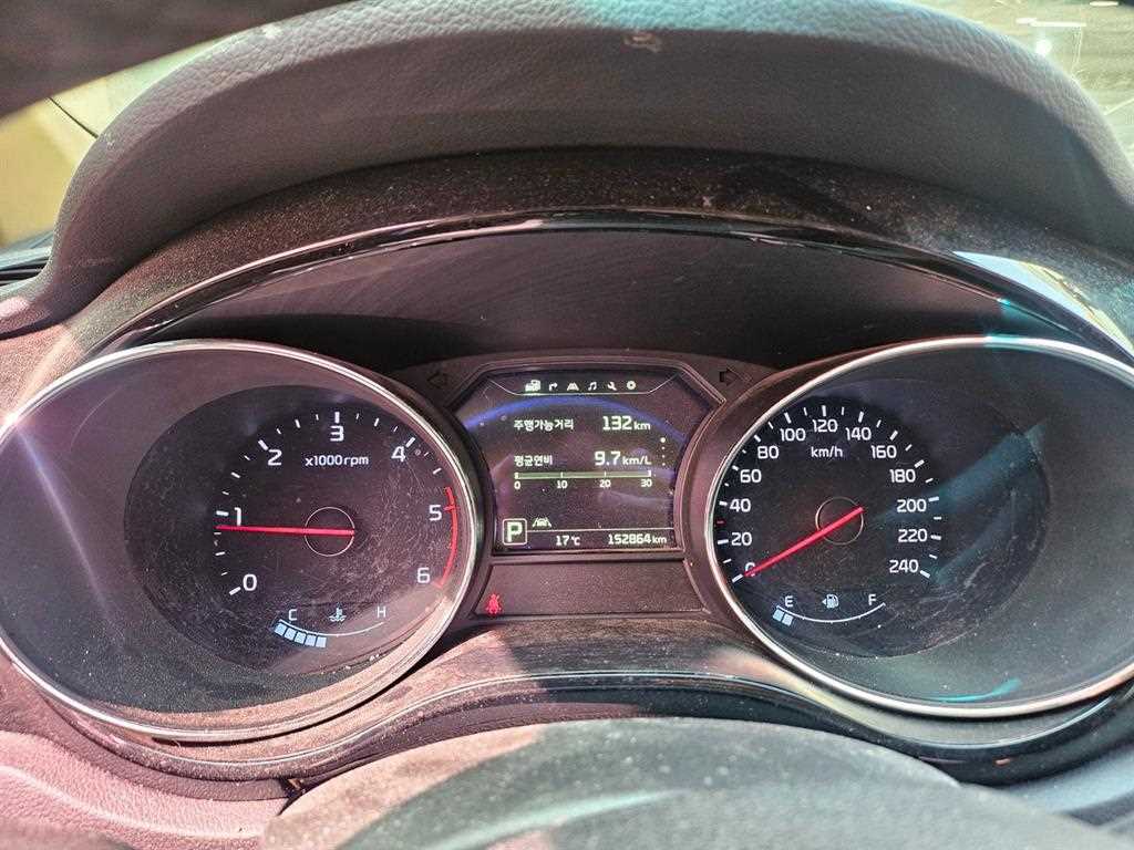 KIA Carnival - Vista 8