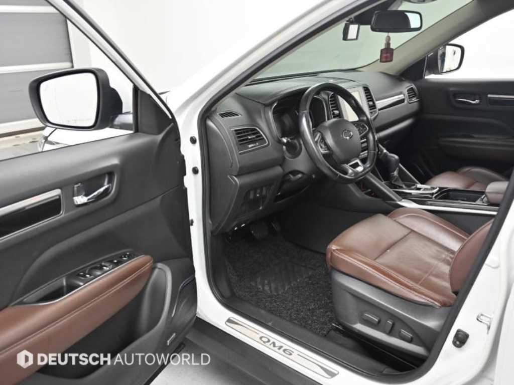 SAMSUNG QM6 - Vista 11