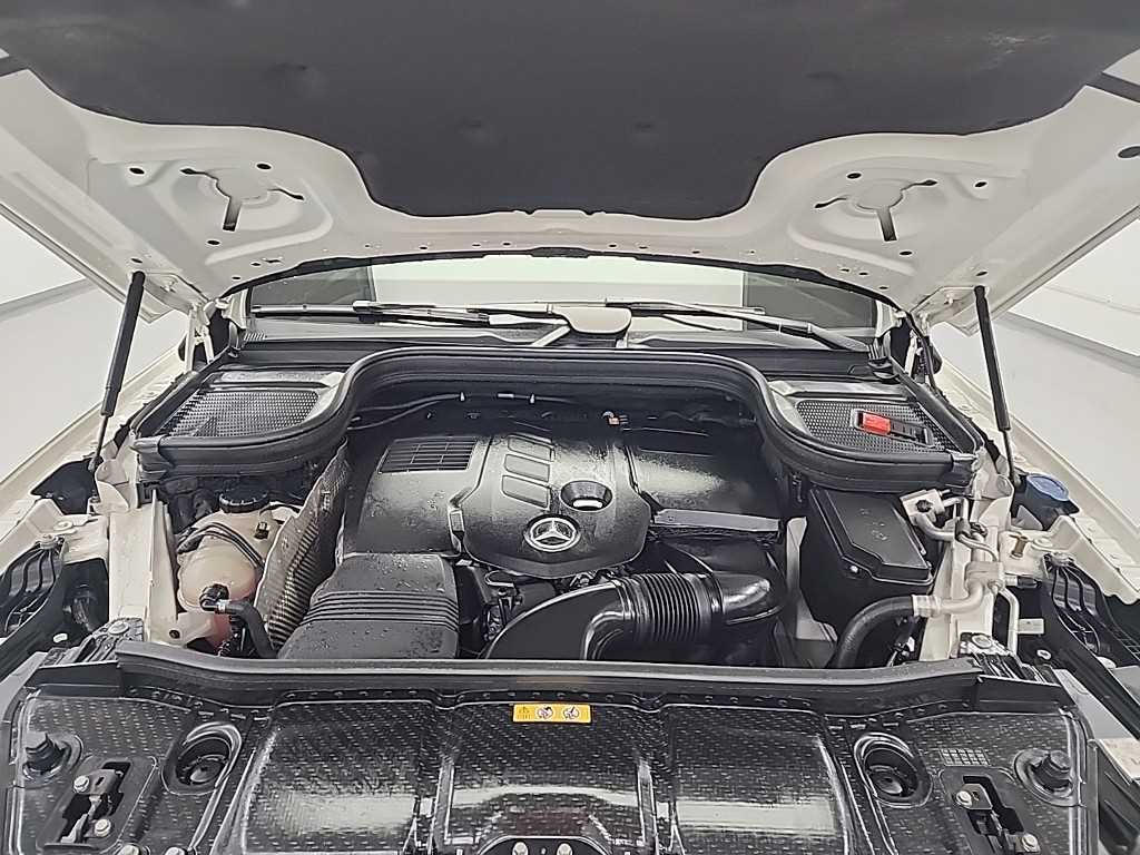 Mercedes Benz GLE Class - Vista 5