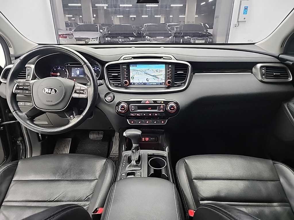 KIA Sorento - Vista 7