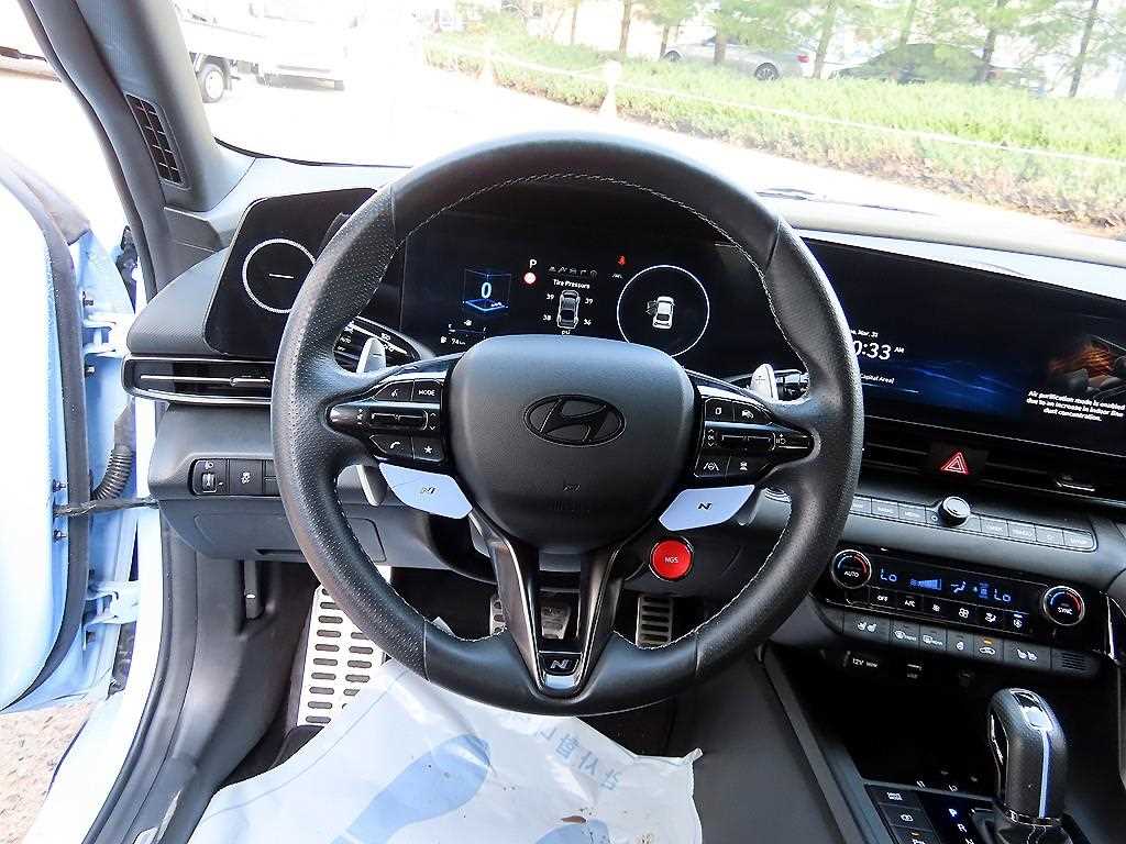 HYUNDAI Avante - Vista 8