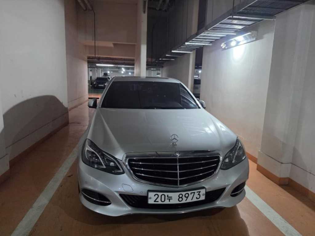 Mercedes Benz E class 2016 Plateado - Importación desde Corea - HF Imports Iquique - Foto 1