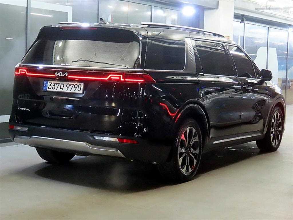 KIA Carnival - Vista 4