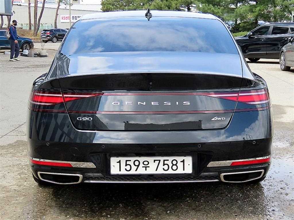 Genesis G90 - Vista 4