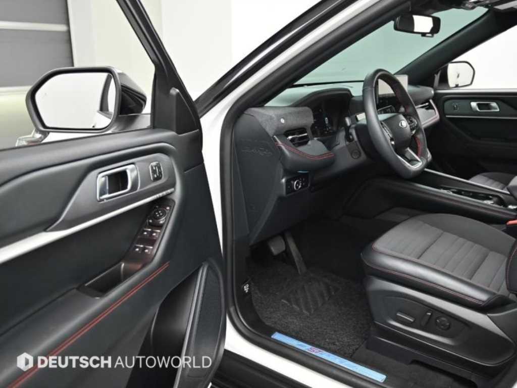 Ford Explorer - Vista 11