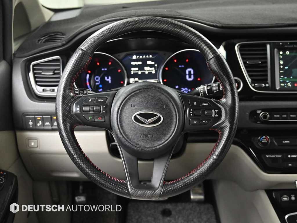 KIA Carnival 2015 Plateado - Importación desde Corea - HF Imports Iquique - Foto 13