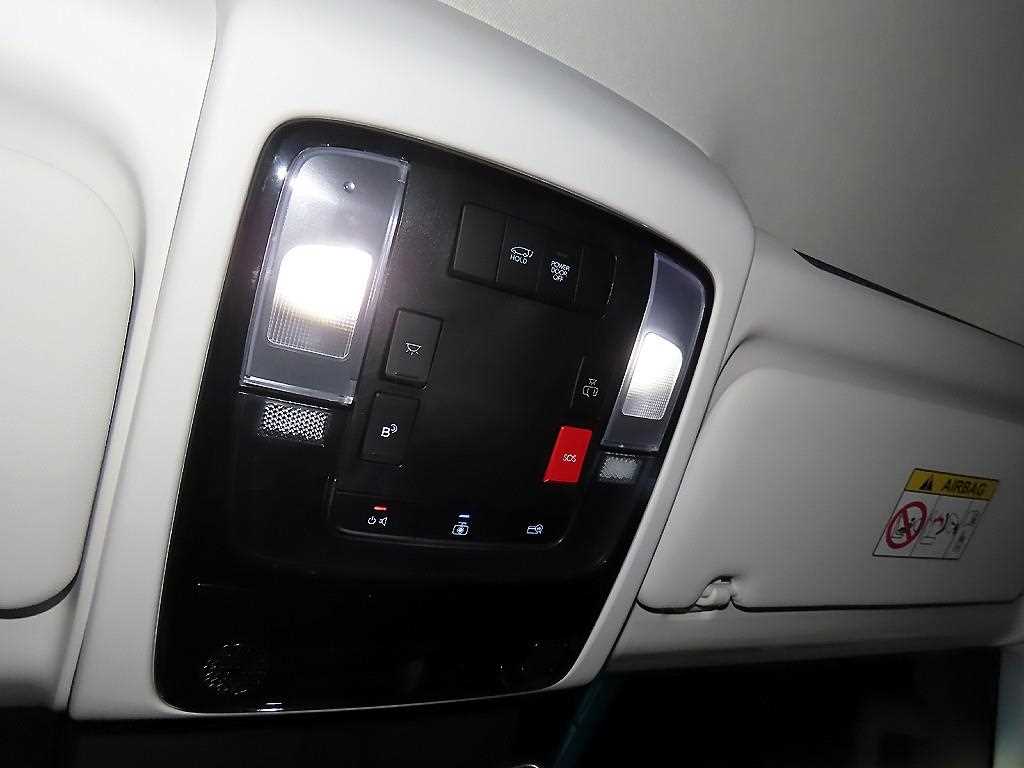 HYUNDAI Staria 2025 Negro - Importación desde Corea - HF Imports Iquique - Foto 16