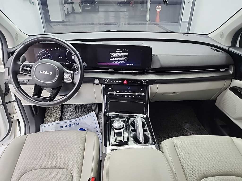 KIA Carnival - Vista 7