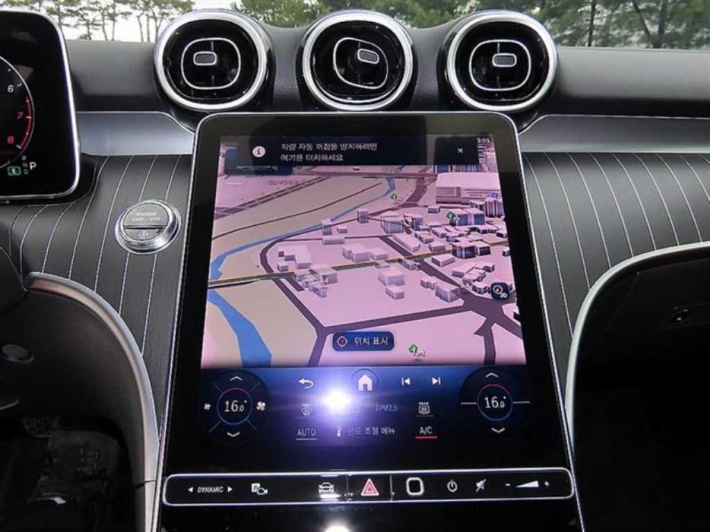 Mercedes Benz C Class - Vista 12