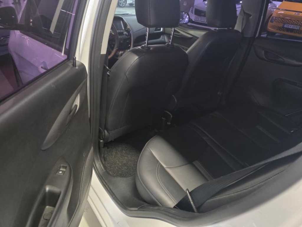 Chevrolet Spark - Vista 12