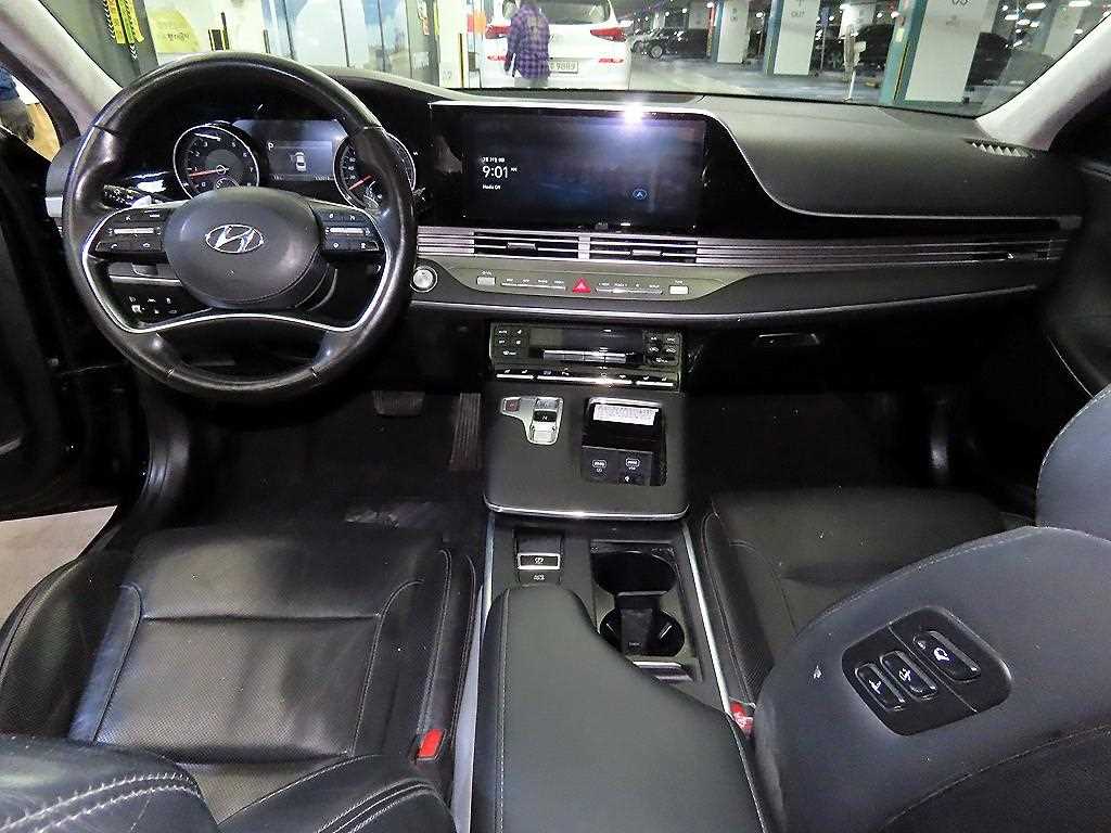 HYUNDAI Grandeur - Vista 10