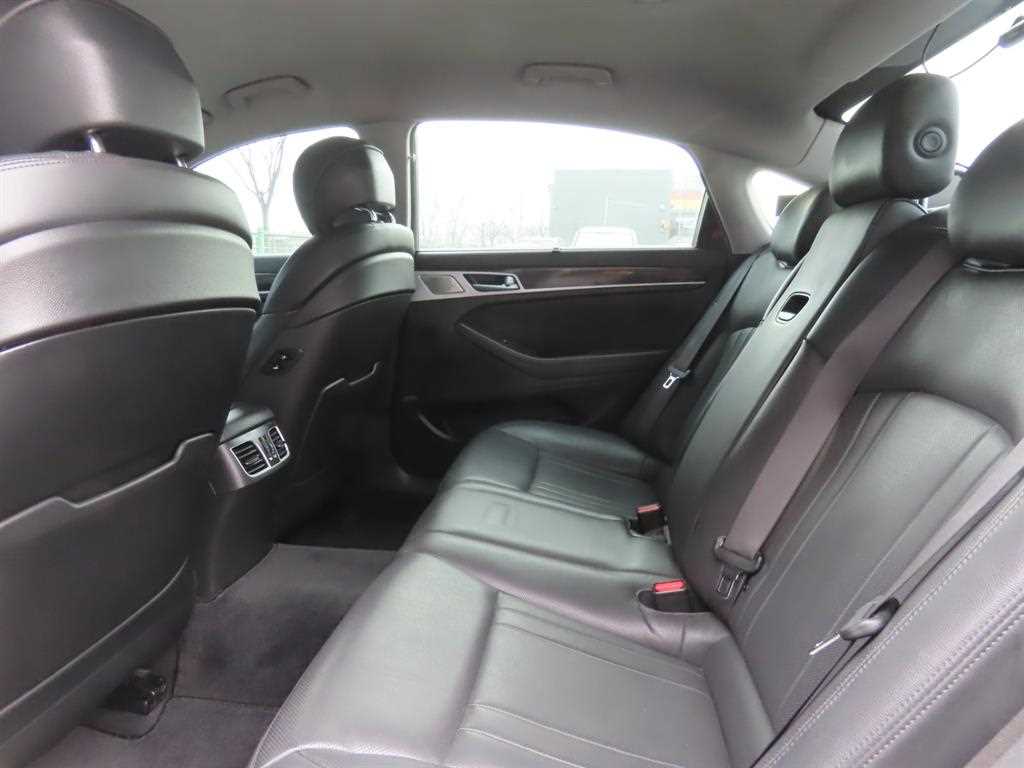 Genesis G80 - Vista 6