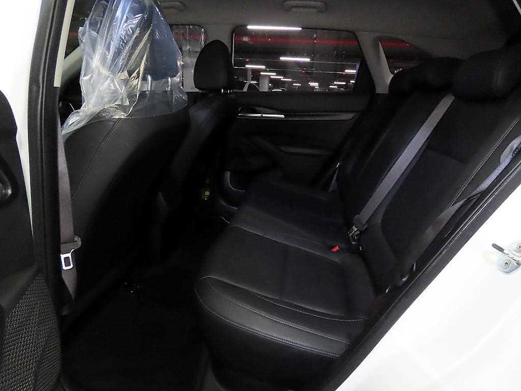 KIA Seltos - Vista 7