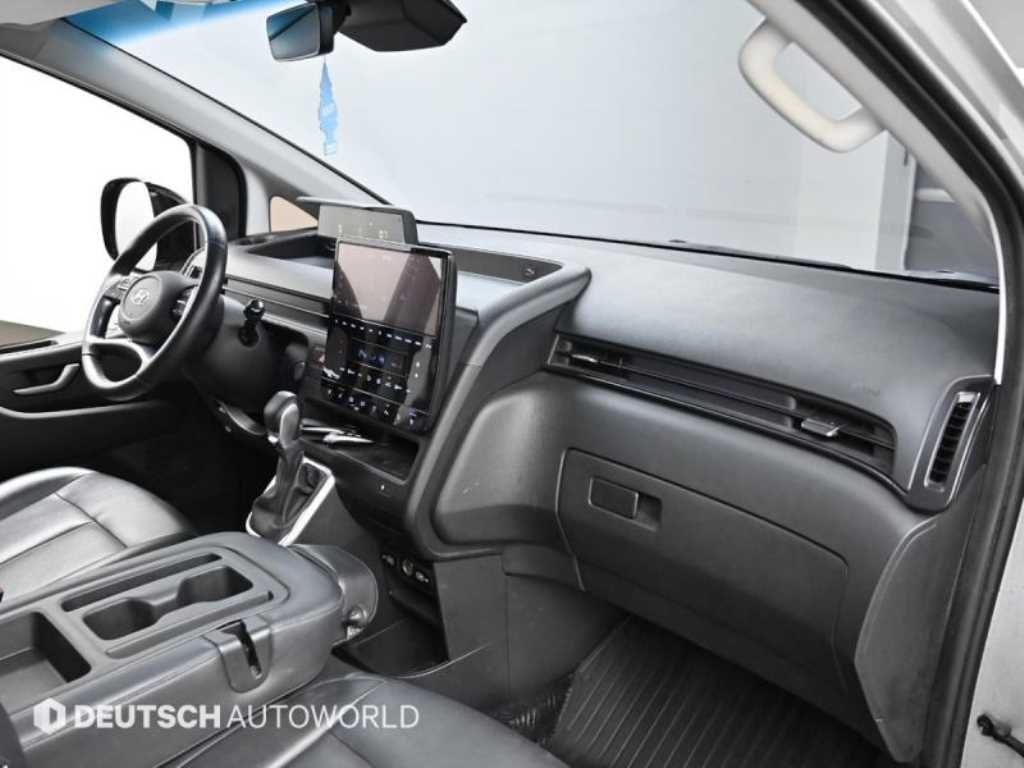 HYUNDAI Staria - Vista 7