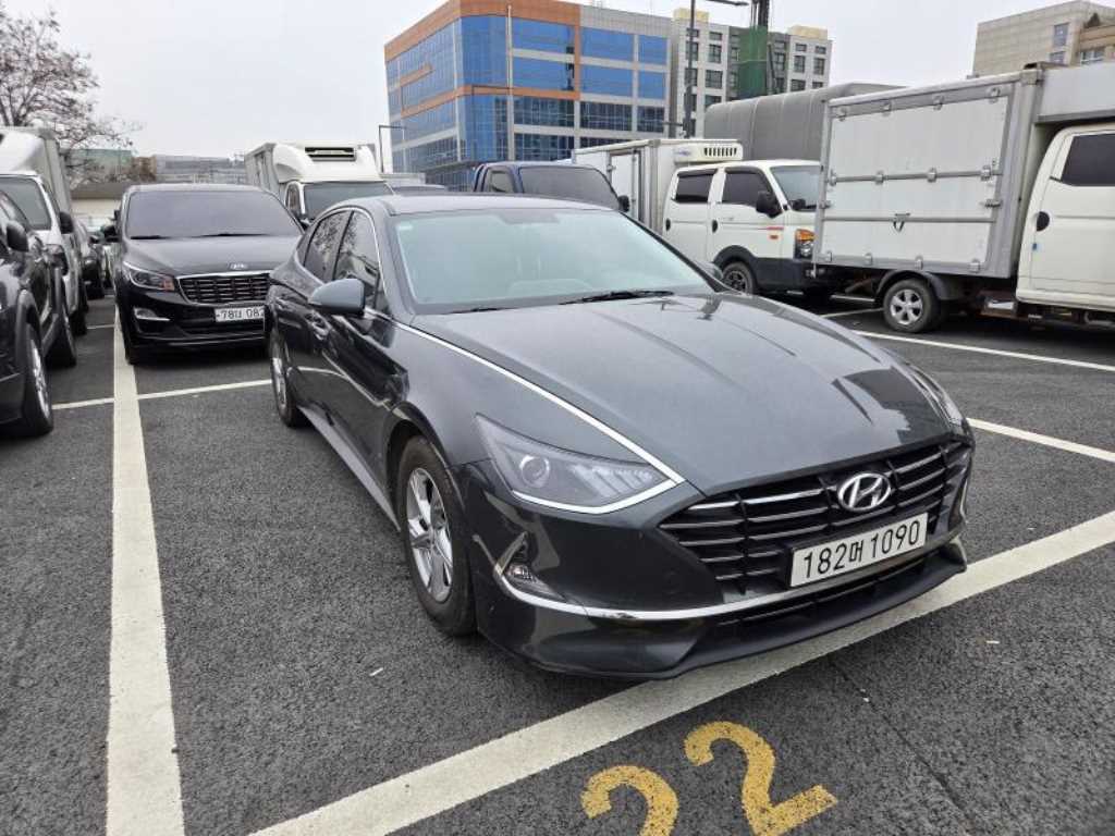 HYUNDAI Sonata - Vista 3