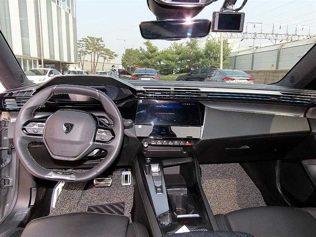 Peugeot 408 - Vista 7