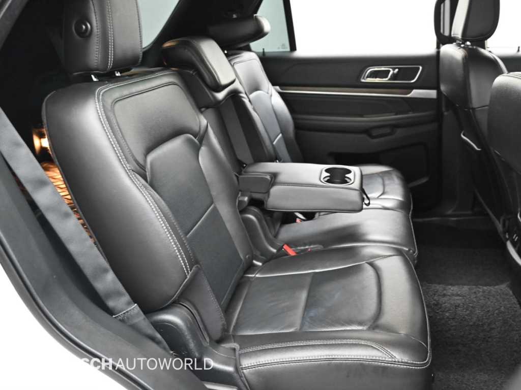 Ford Explorer - Vista 12