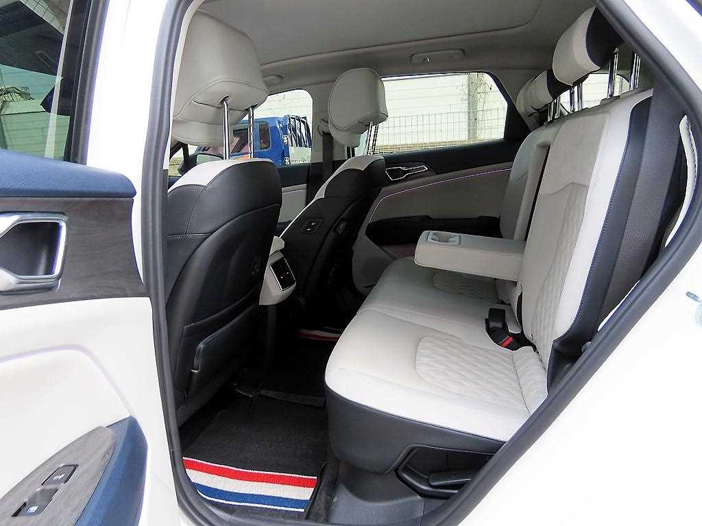 KIA Sportage - Vista 6