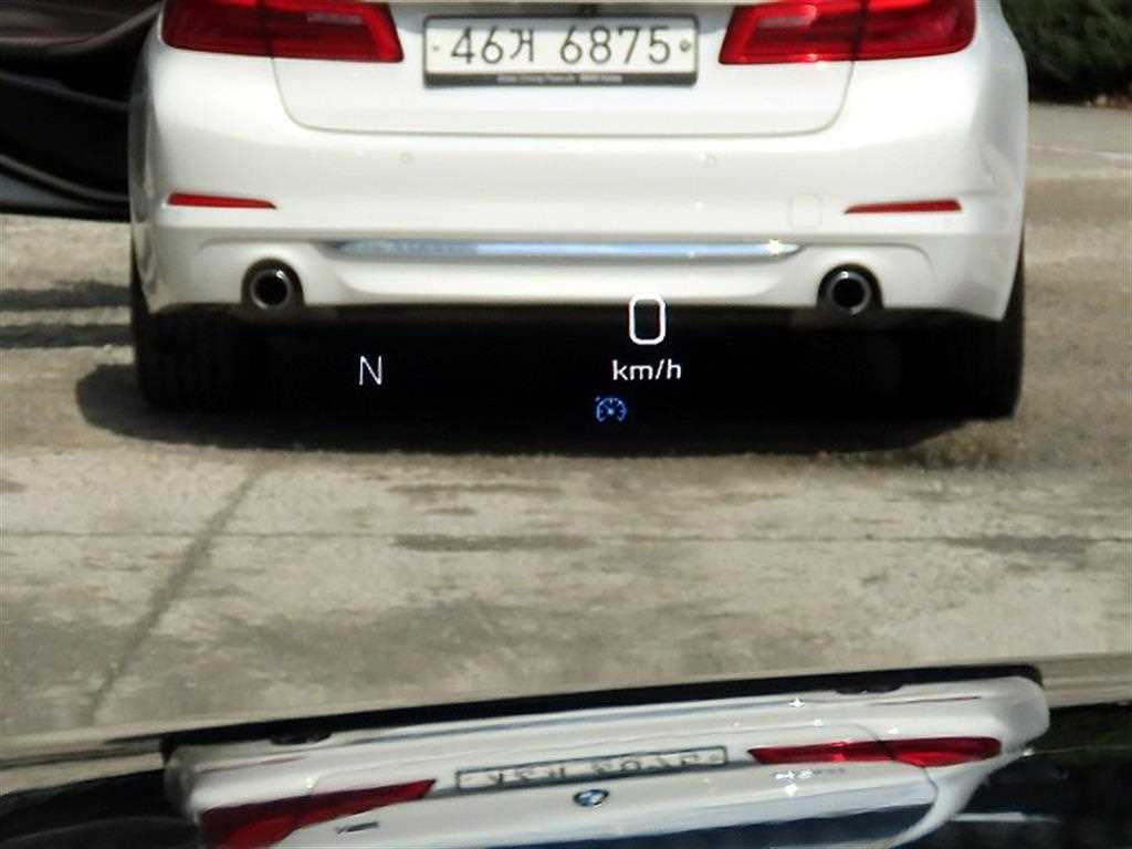 Mercedes Benz E class - Vista 10