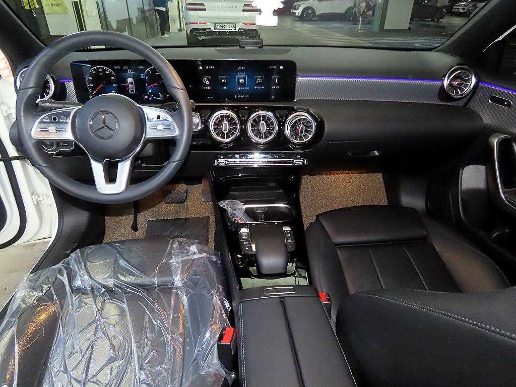 Mercedes Benz A Class - Vista 10