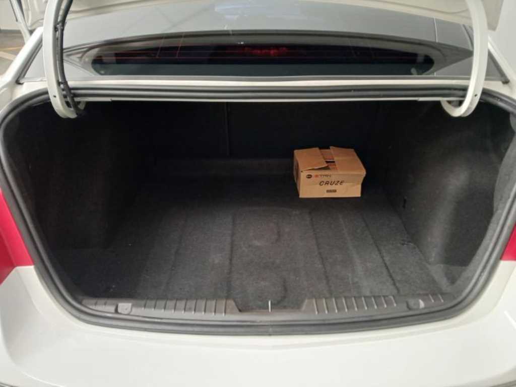 Chevrolet Cruise 2016 Blanco - Importación desde Corea - HF Imports Iquique - Foto 18